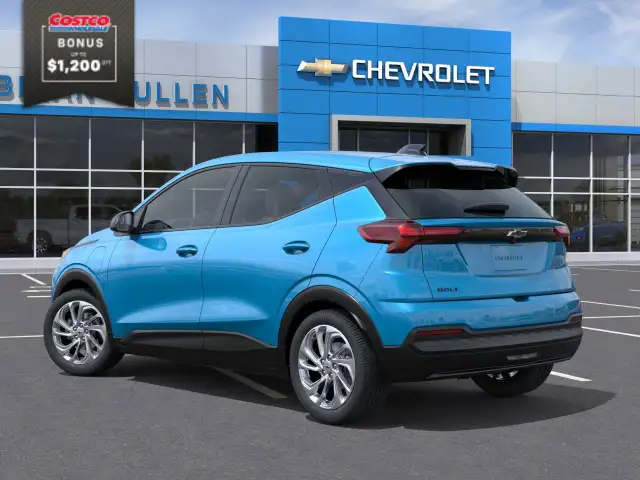 2027 Chevrolet Bolt - Photo 3