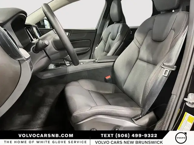 2025 Volvo XC60 B5 Plus Dark Theme | Certified Pre Owned! - Photo 8
