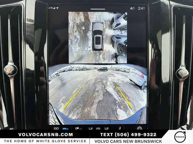 2025 Volvo XC60 B5 Plus Dark Theme | Certified Pre Owned! - Photo 16