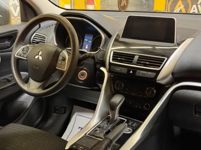 2020 Mitsubishi Eclipse Cross ES S-AWC! - BACKUP CAMERA! HEATED - Photo 14