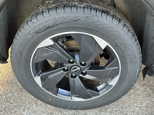 2024 Nissan Rogue - Photo 9