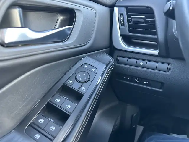 2024 Nissan Rogue - Photo 20