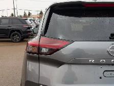 2023 Nissan Rogue SV - Photo 9