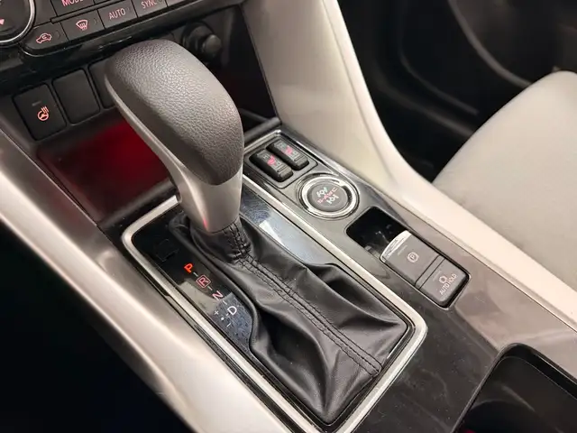 2023 Mitsubishi Eclipse Cross SEL S-AWC - Photo 29