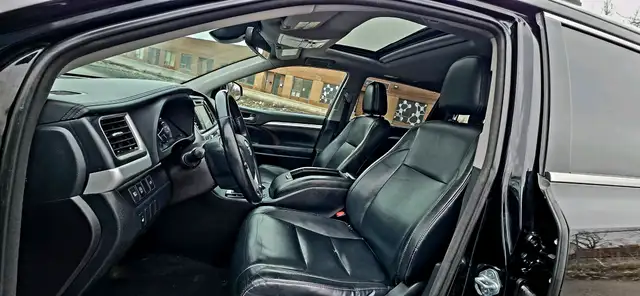 2017 Toyota Highlander AWD 4dr XLE| NO ACCIDENTS | NAVIGATON | L - Photo 9