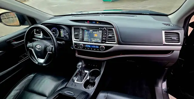 2017 Toyota Highlander AWD 4dr XLE| NO ACCIDENTS | NAVIGATON | L - Photo 22