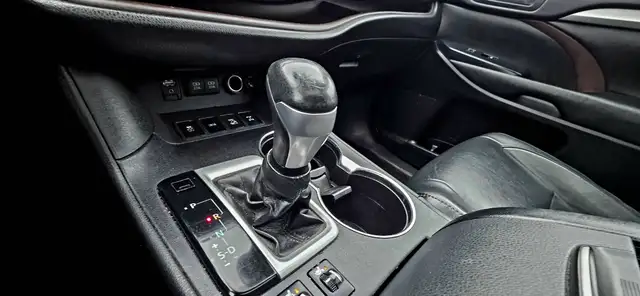 2017 Toyota Highlander AWD 4dr XLE| NO ACCIDENTS | NAVIGATON | L - Photo 23