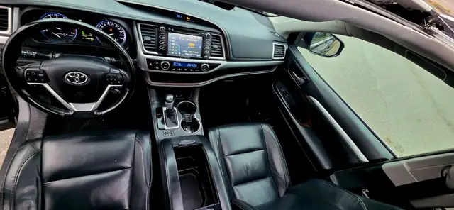 2017 Toyota Highlander AWD 4dr XLE| NO ACCIDENTS | NAVIGATON | L - Photo 31