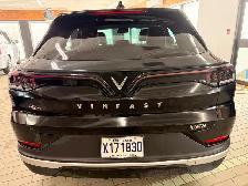 2023 VinFast VF 8 Eco AWD - Photo 4