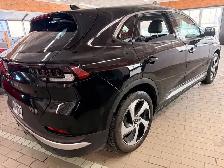 2023 VinFast VF 8 Eco AWD - Photo 5