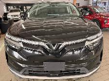 2023 VinFast VF 8 Eco AWD - Photo 8