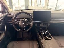 2023 VinFast VF 8 Eco AWD - Photo 15