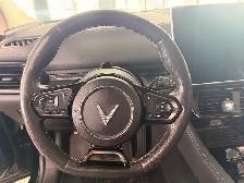 2023 VinFast VF 8 Eco AWD - Photo 18