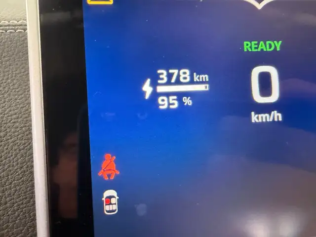 2023 VinFast VF 8 Eco AWD - Photo 22