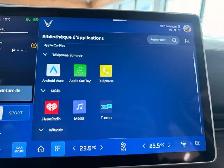 2023 VinFast VF 8 Eco AWD - Photo 23