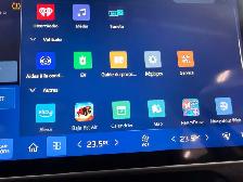 2023 VinFast VF 8 Eco AWD - Photo 24