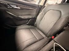 2023 VinFast VF 8 Eco AWD - Photo 29