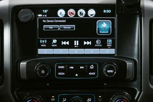 2019 GMC Sierra 3500HD 4WD Crew Cab Long Box SLE for sale - Photo 20