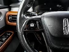 2022 Lincoln Aviator Reserve AWD 3.0L Twin Turbo 7 Passenger - Photo 23