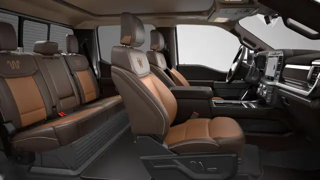 2026 Ford F-350 KING RANCH | TREMOR OFF-ROAD PACKAGE | MOONROOF - Photo 4