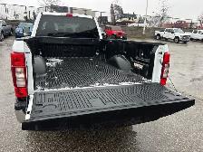 2022 Ford F-250 XLT 4WD Crew Cab 8' Box No Accidents ! - Photo 7