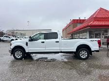 2022 Ford F-250 XLT 4WD Crew Cab 8' Box No Accidents ! - Photo 9
