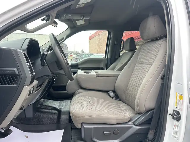 2022 Ford F-250 XLT 4WD Crew Cab 8' Box No Accidents ! - Photo 10
