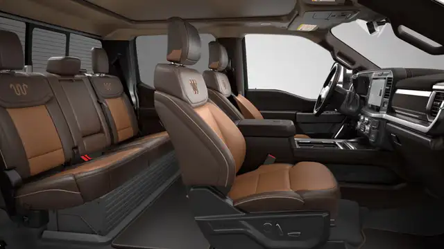 2026 Ford F-350 KING RANCH | TREMOR OFF-ROAD PACKAGE | MOONROOF - Photo 4