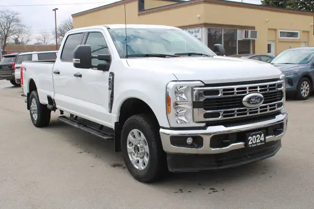 2024 Ford SUPER DUTY F-250 SRW XLT - Photo 2