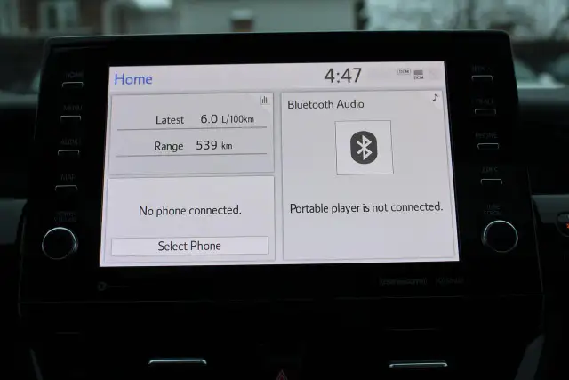2024 Toyota Camry HYBRID SE - Photo 13