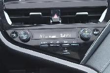 2024 Toyota Camry HYBRID SE - Photo 14