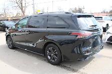 2025 Toyota Sienna XSE AWD - Photo 4