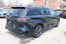 2025 Toyota Sienna XSE AWD - Photo 6