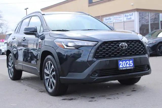 2025 Toyota Corolla Cross LE