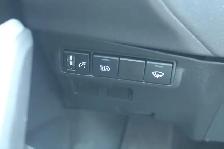 2025 Toyota Corolla Cross LE - Photo 11