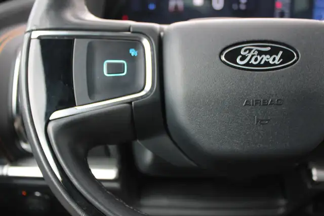 2025 Ford Expedition TREMOR 4X4 - Photo 12