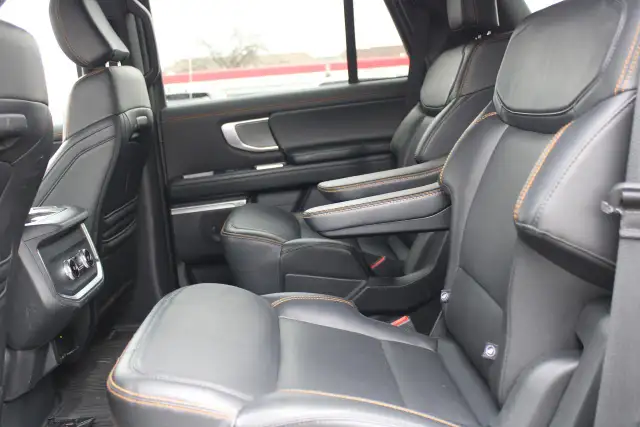 2025 Ford Expedition TREMOR 4X4 - Photo 13