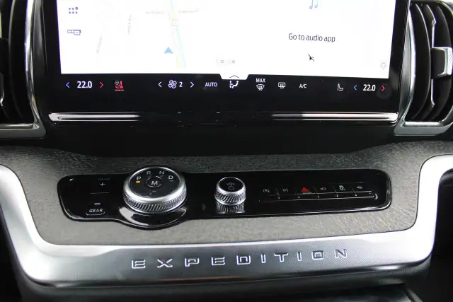 2025 Ford Expedition TREMOR 4X4 - Photo 15