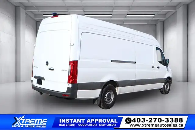 2025 Mercedes-Benz Sprinter Cargo Van 2500 High Roof I4 170 EXT - Photo 5