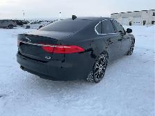 2017 Jaguar XF - Photo 4