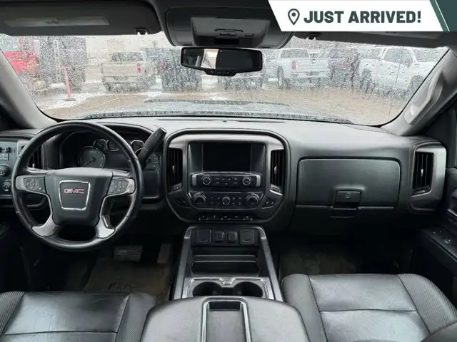 2015 GMC Sierra 1500 SLT 4WD Crew Cab | Heated Seats & Steering - Photo 4