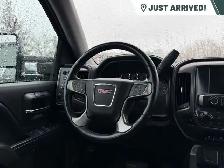 2015 GMC Sierra 1500 SLT 4WD Crew Cab | Heated Seats & Steering - Photo 5