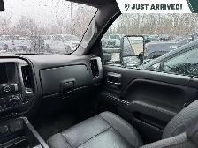 2015 GMC Sierra 1500 SLT 4WD Crew Cab | Heated Seats & Steering - Photo 9