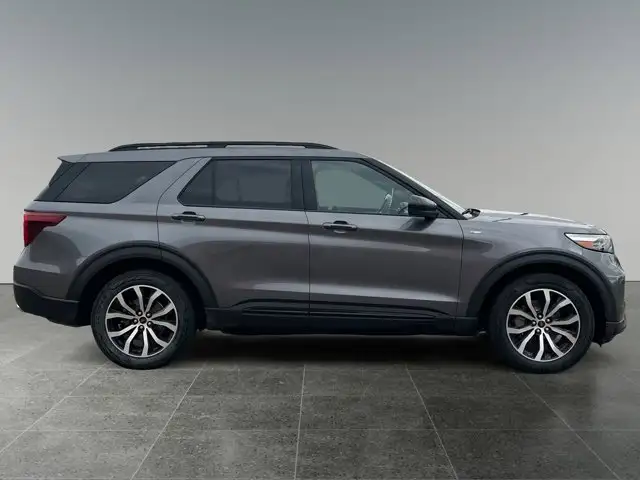 2022 Ford Explorer ST-Line - Photo 8
