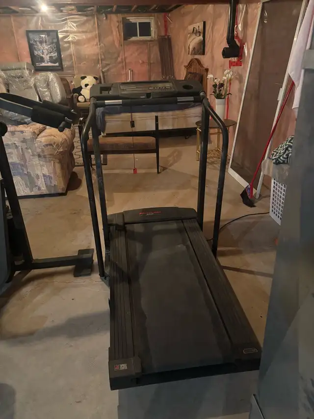 Home Gym Equipment - Photo 3