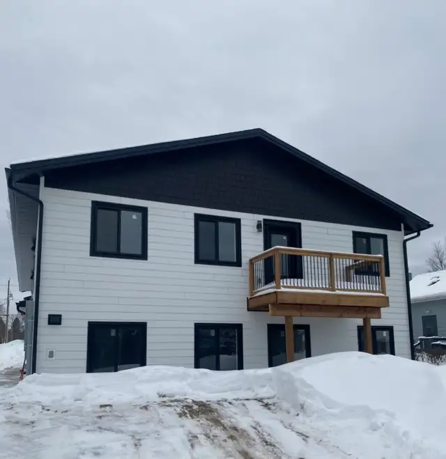 Brand new construction: Upstairs 2 bedroom, 1 bathroom - Photo 9