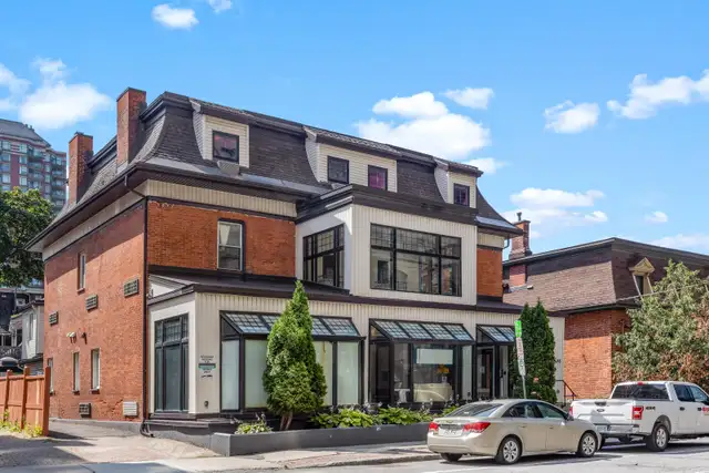 Beautiful renovated unit in Downtown Ottawa! - Photo 16