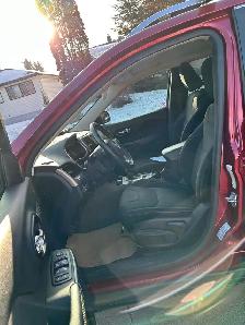 2015 Jeep Cherokee 3.2L V6 AWD For Sale. - Photo 9