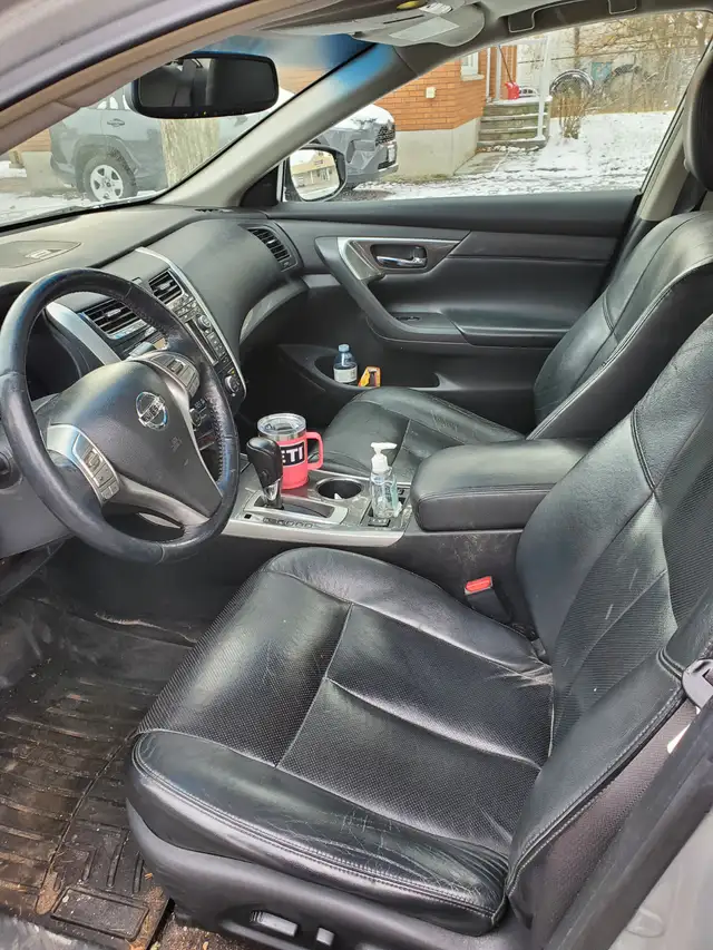 2013 Nissan Altima 2.5 SL / 149K / Loaded / 1 Owner - Photo 4