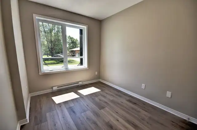 APPARTEMENT 4 1/2 À LOUER – DERNIER ÉTAGE - Photo 3